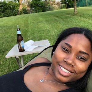 Meet your Posher, Quinnetta